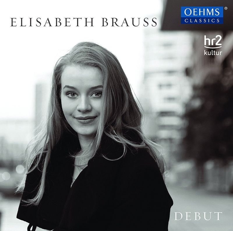 Review of Elisabeth Brauss: Debut