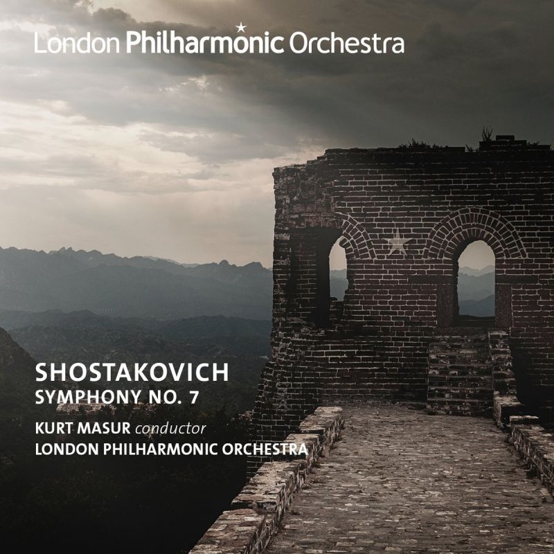 Review of SHOSTAKOVICH Symphony No 7 (Masur)