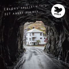 Review of Det Andre Rommet