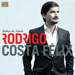 Review of Fados de Amor